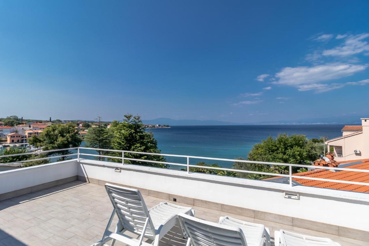 Maestral Apartments Malinska Eksteriør bilde